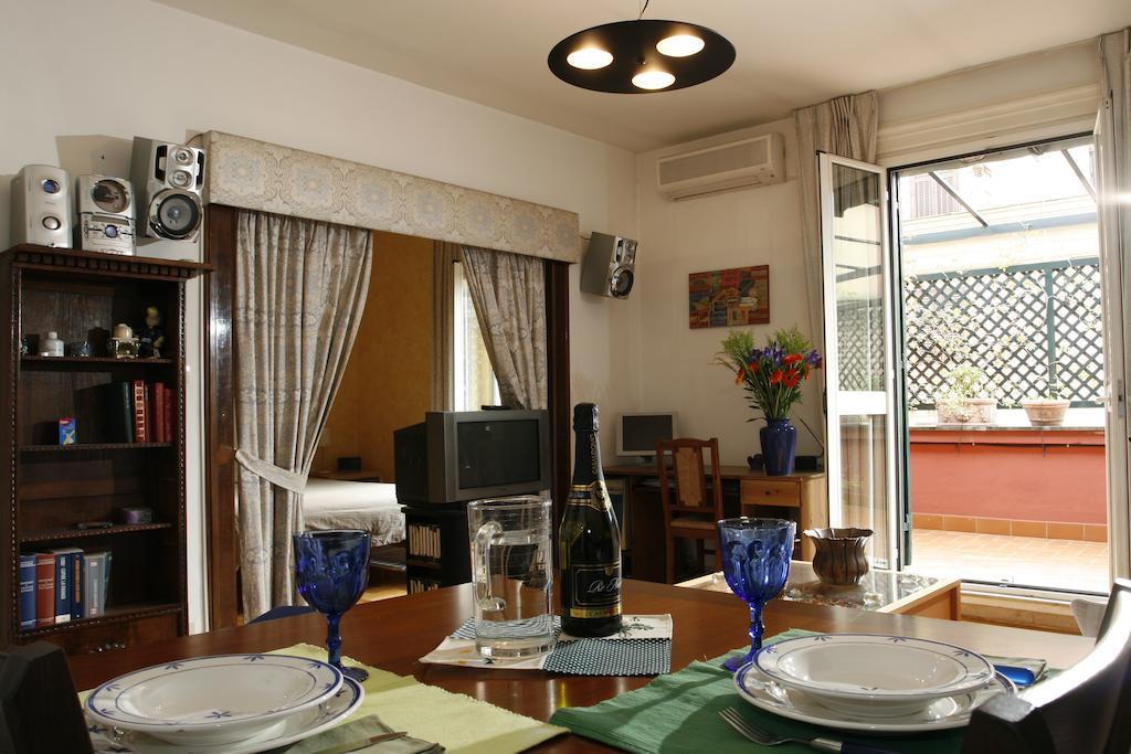 Flavia Rooftop Apartments Ρώμη Δωμάτιο φωτογραφία